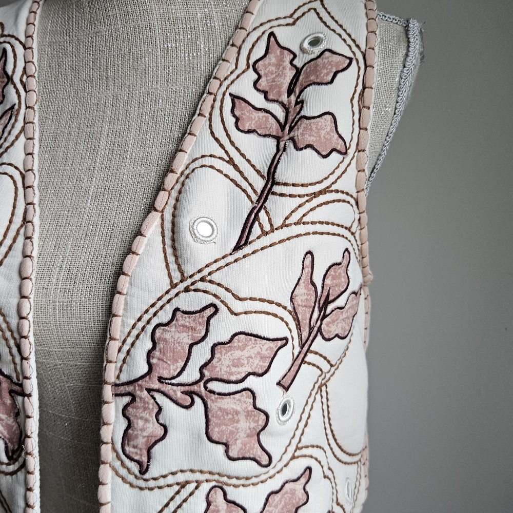 Zara Cream and Black Textured Knit Vest - Picture 3 of 6